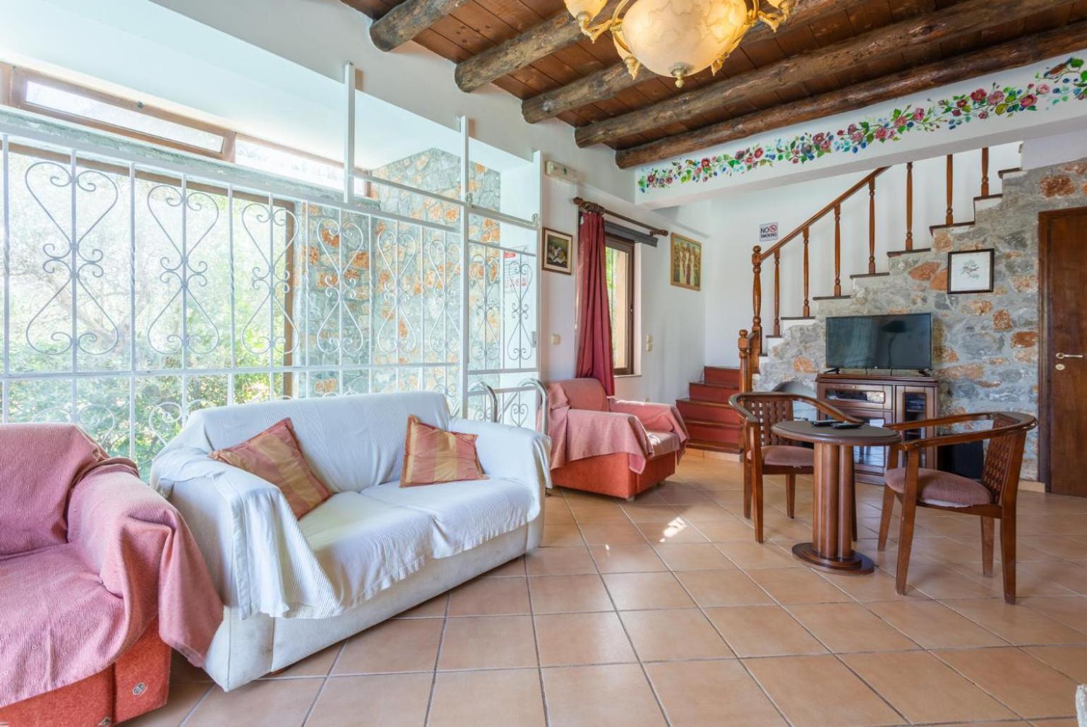 Tzina Villa *