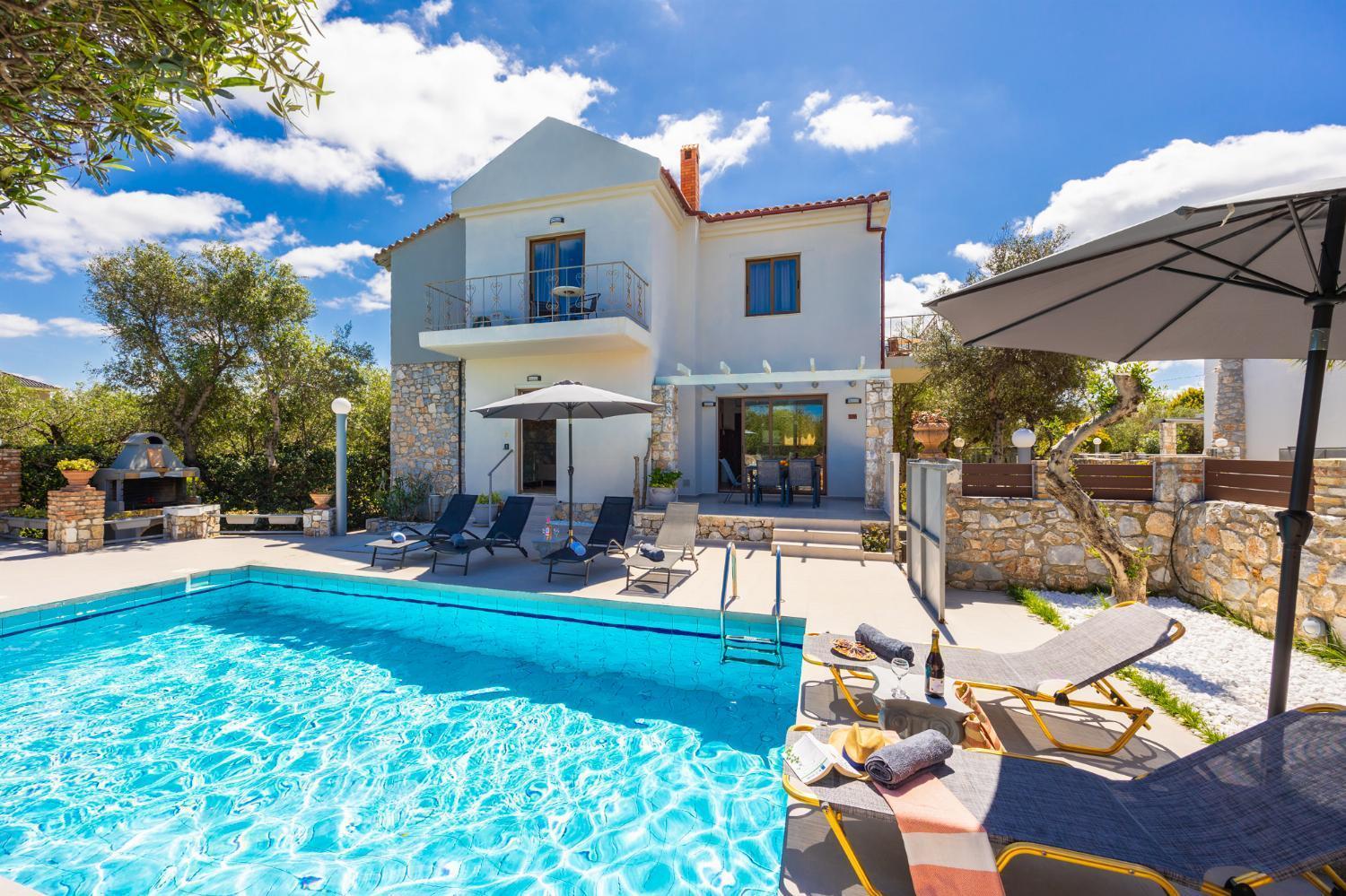 Villa Tzina Tavronitis